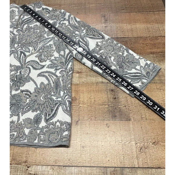 Chicos Sweater Womens XL 3 Gray Metallic Floral Back Zip Cashmere Blend Career - Picture 5 of 8